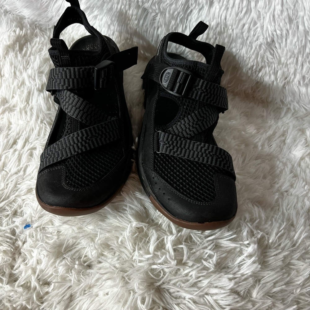 Chaco Mens Odyssey Hiking Shoe Black Size 11 Closed Toe No Box Waterproof